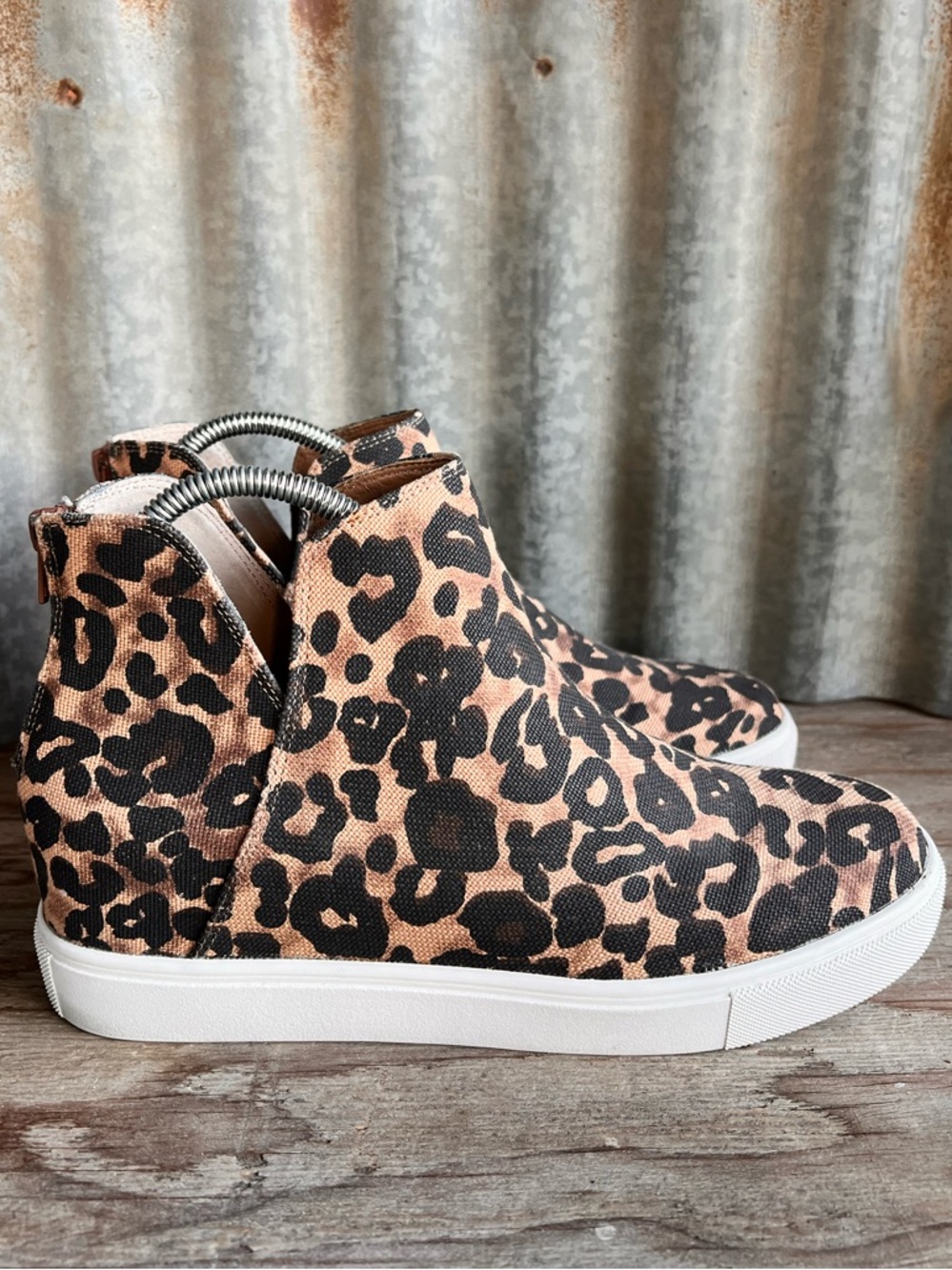Steve Madden "Claud" sneaker